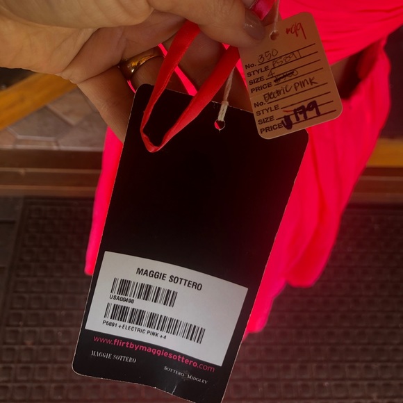 Pink Chiffon A-line Maggie Sottero prom dress NWT - Picture 7 of 8